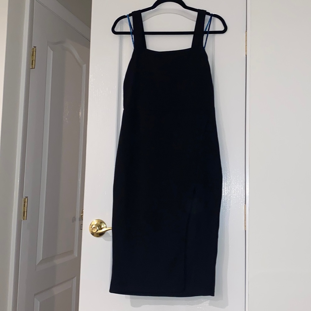 Black sleeveless